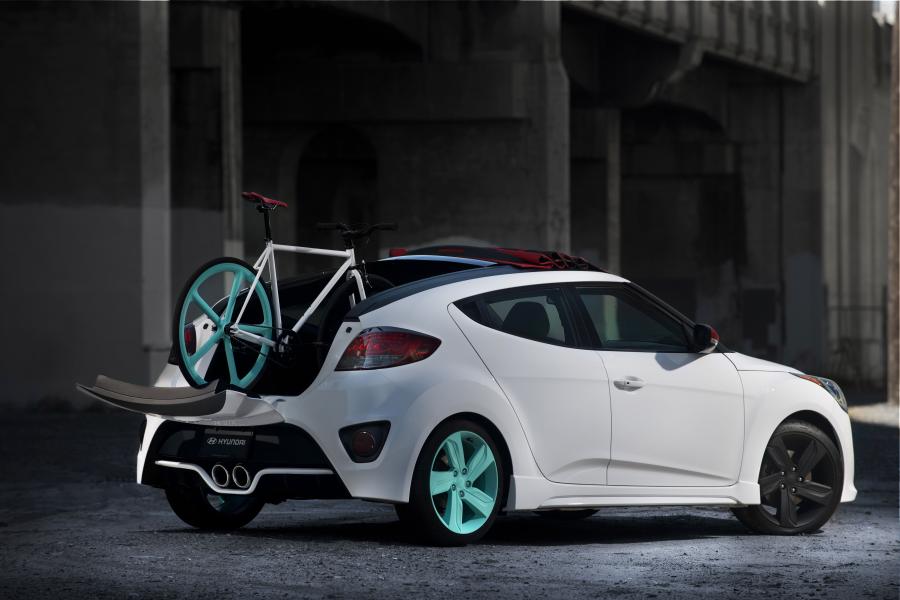  Hyundai Veloster C3 Roll Top Concept 2012 года  (фото 18 из 32)